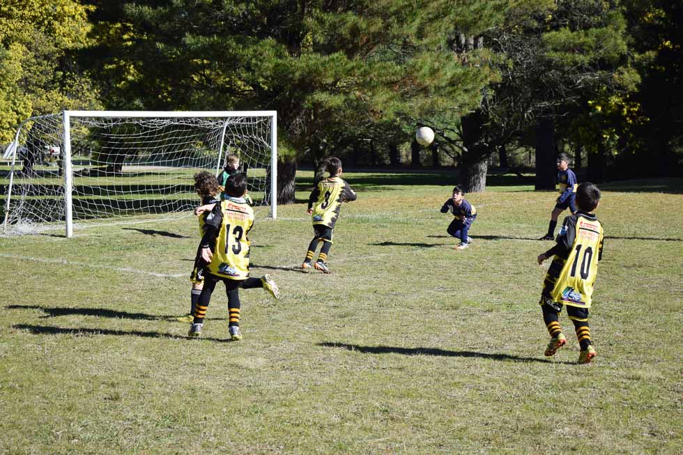 Emotivo y exitoso primer encuentro de fútbol infantil «Matías Giulianelli»